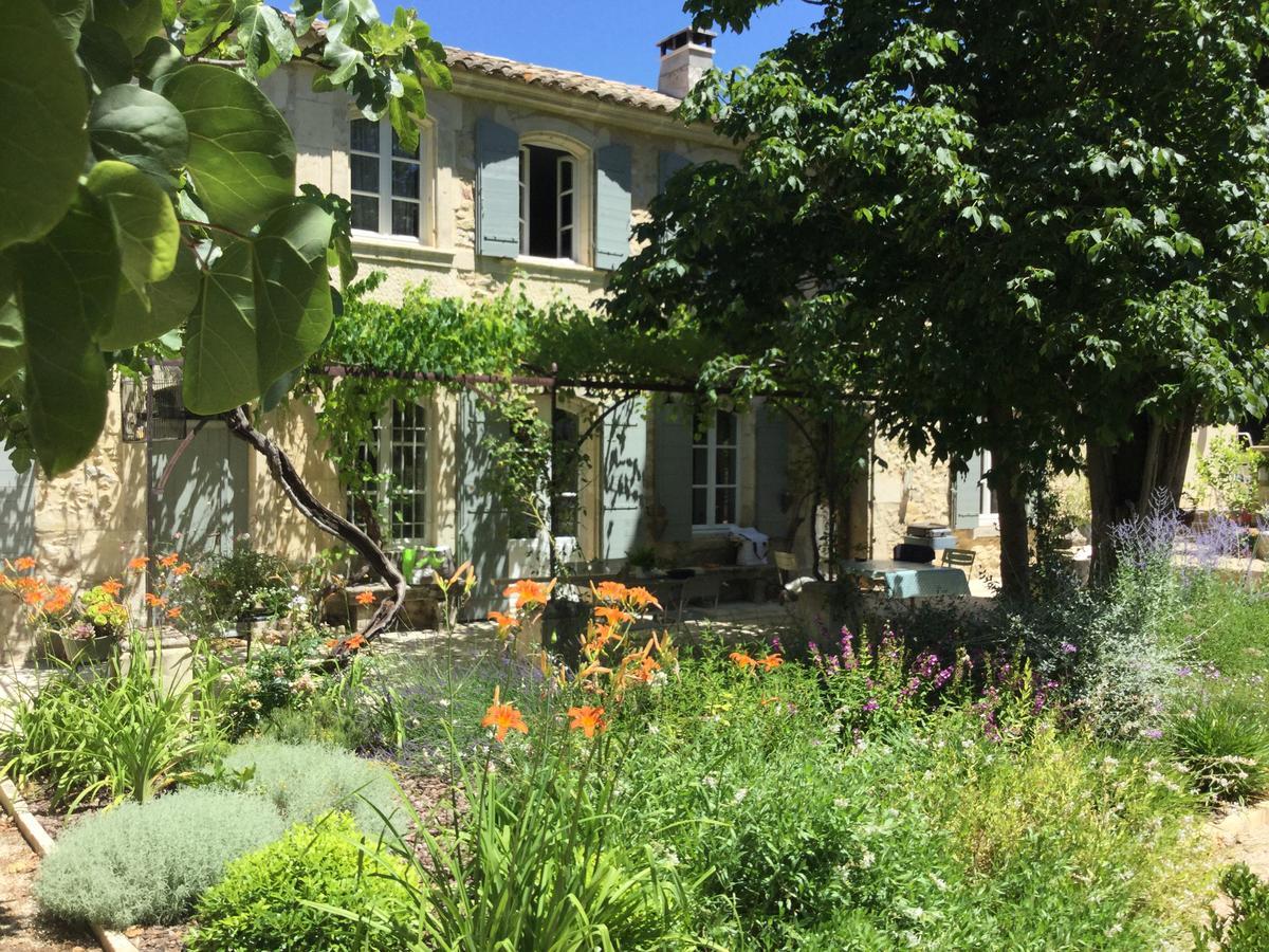 Mas De Rique Otel Saint-Étienne-du-Grès Dış mekan fotoğraf
